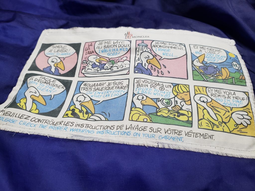 モンクレールダウンのアニメタグ修理